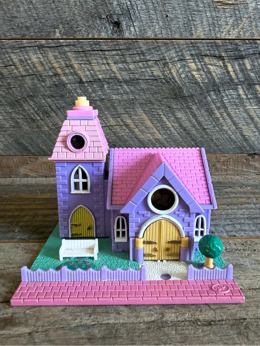 Vintage 1993 Bluebird Polly Pocket Wedding Chapel Playset w/ Figure